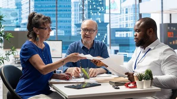 Life Insurance in the USA: Types, Benefits, Costs, and How to Choose a Policy